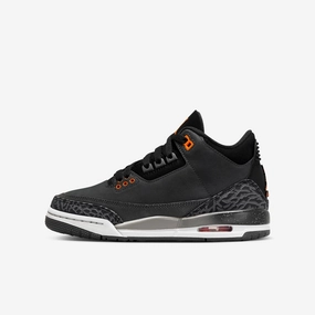 urban-motion fit (GS) Air Jordan 3 Retro 'Fear' (2023) DM0967-080 design in focus