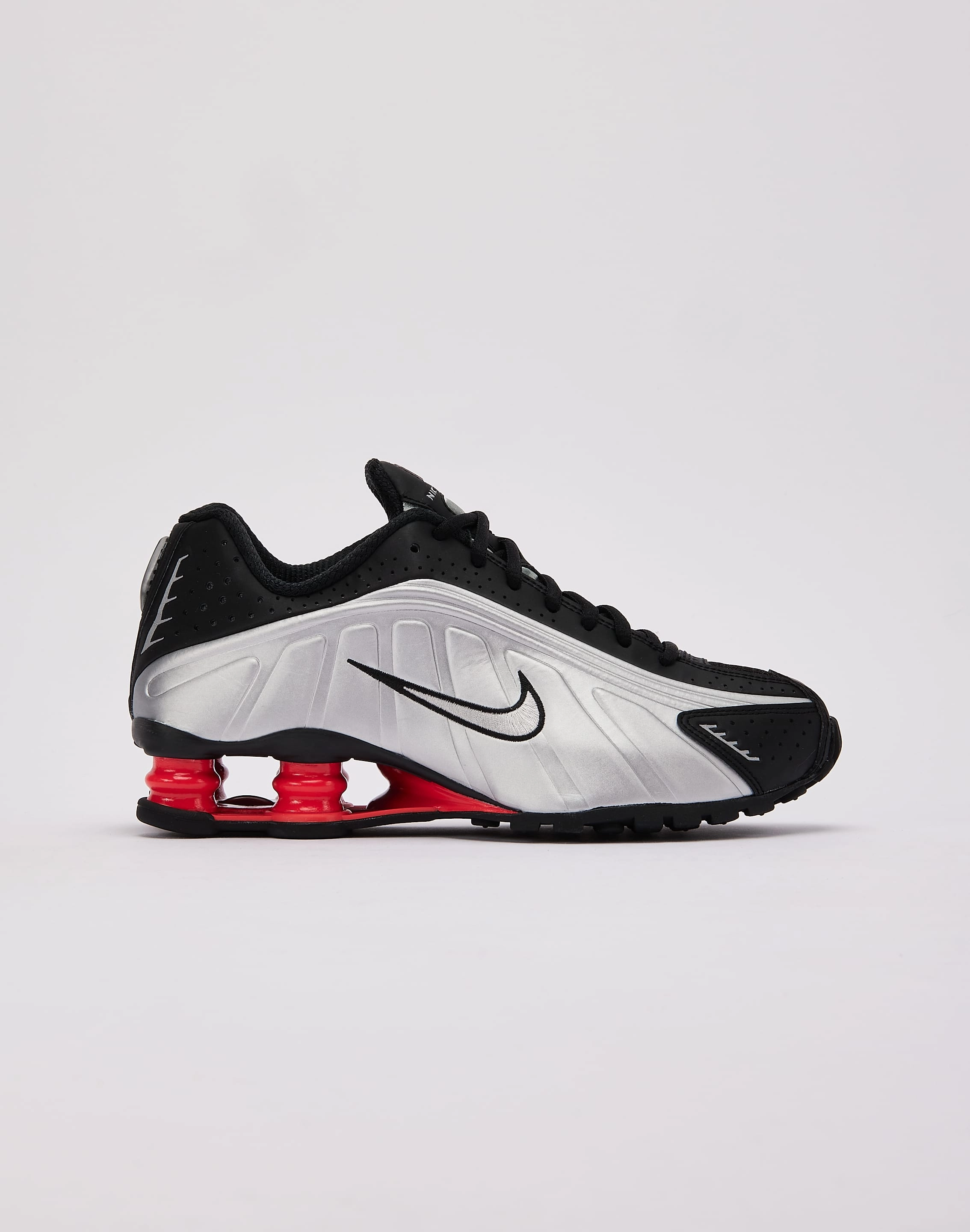 Vintage - inspired fashion Nike Shox R4 Denim - based fashion