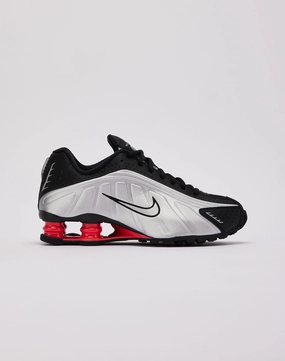 Vintage - inspired fashion Nike Shox R4 Denim - based fashion