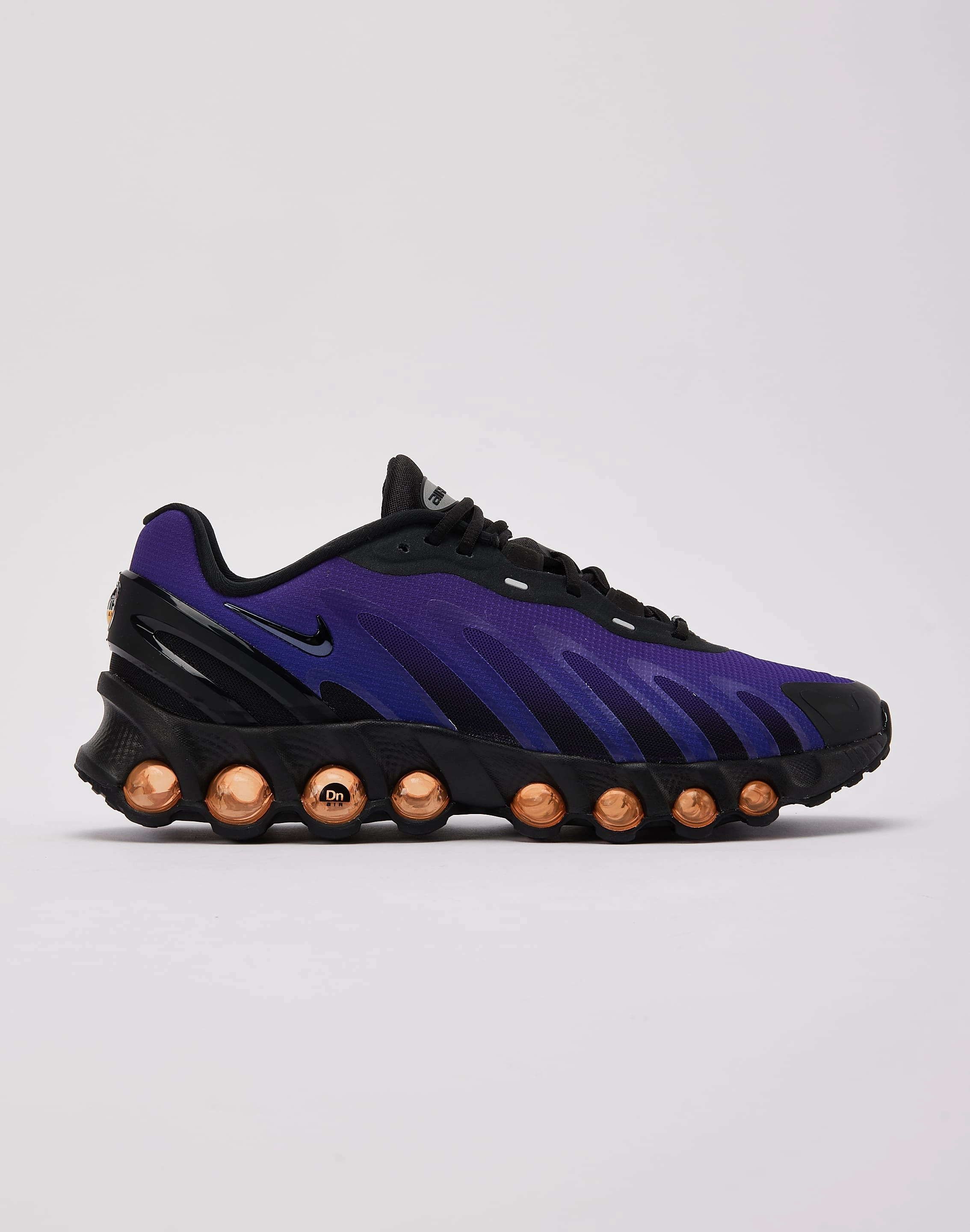 Wardrobe staples Nike Air Max Dn8 Designer fashion items