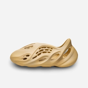your functional form (Men's) adidas Yeezy Foam Runner 'Desert Sand' (2022) GV6843 visual ease